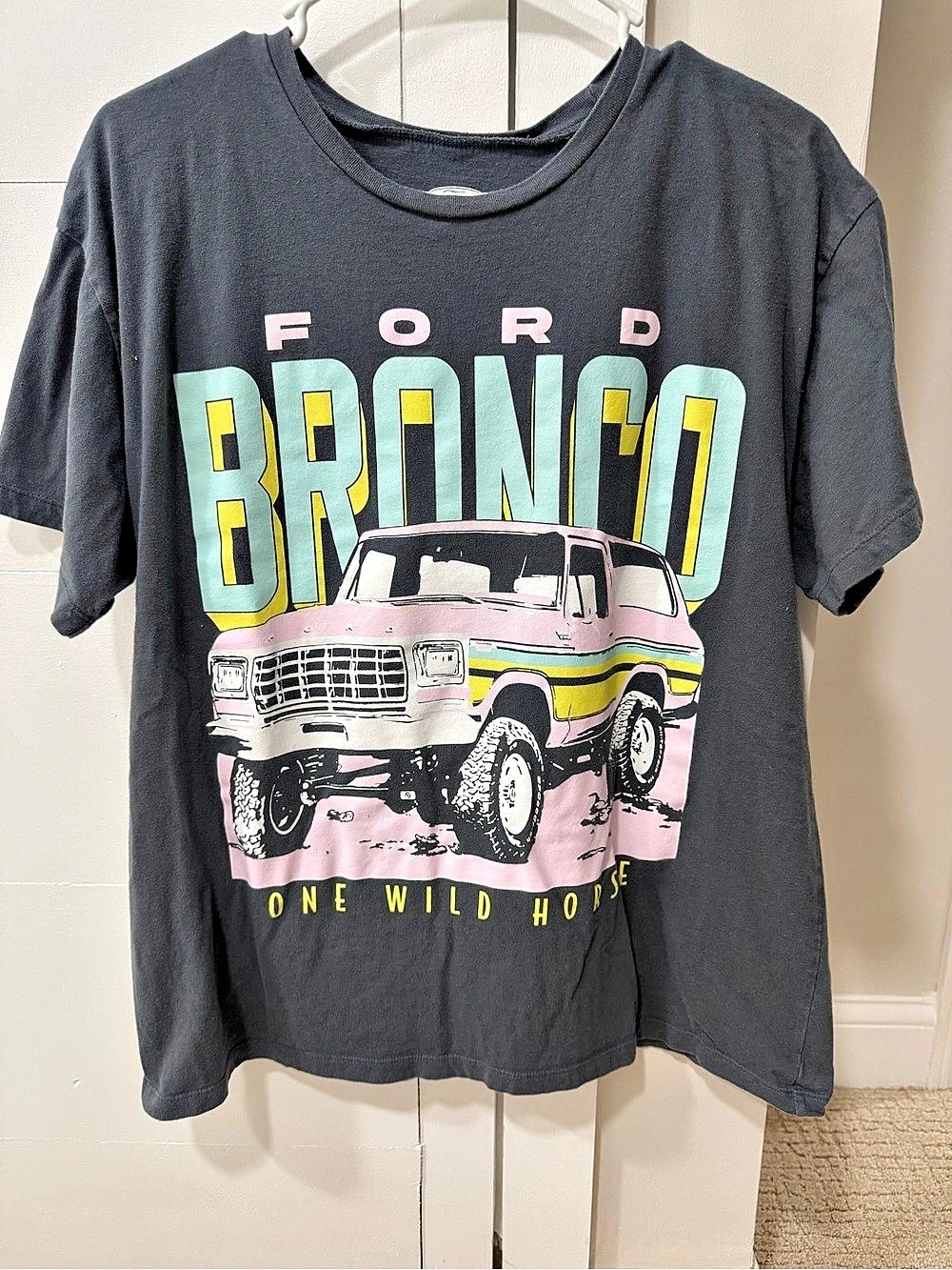 Ford Ford Bronco One Wild Horse Graphic T-Shirt Gray 1X